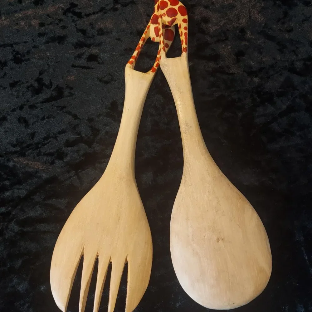 1Set Wooden Giraffe Carved Spoon and Fork set